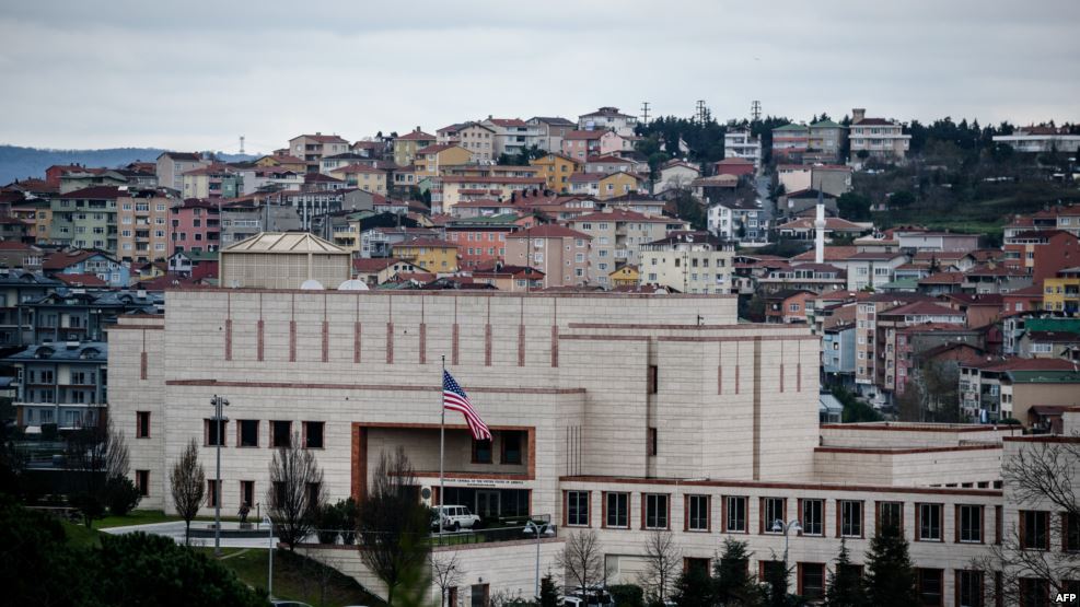 أمريكا تأمر عائلات موظفي قنصلية اسطنبول بالمغادرة