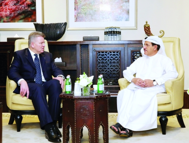 الإمارات تبحث تعزيز التعاون الاقتصادي مع بولندا