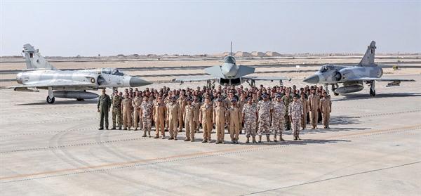 تمرين مشترك للقوات الجوية القطرية والبريطانية في قاعدة العديد