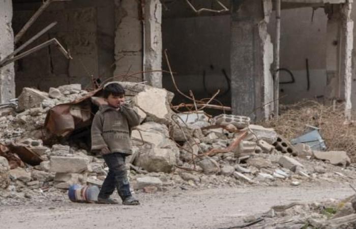 يأكلون القمامة.. الأمم المتحدة ترصد حياة مأساوية لسوريين محاصرين