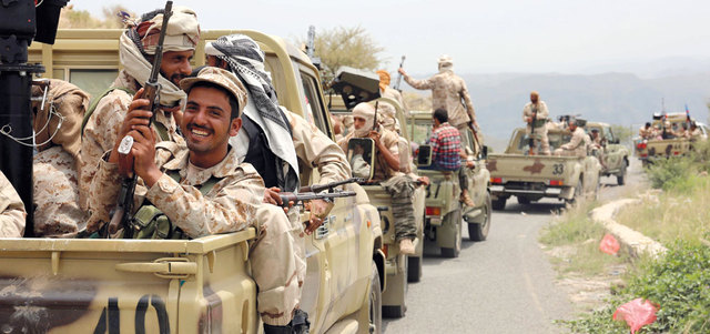 "الشرعية" في اليمن تقترب من تحقيق المرحلة الأولى لـ"التحرير موعدنا"
