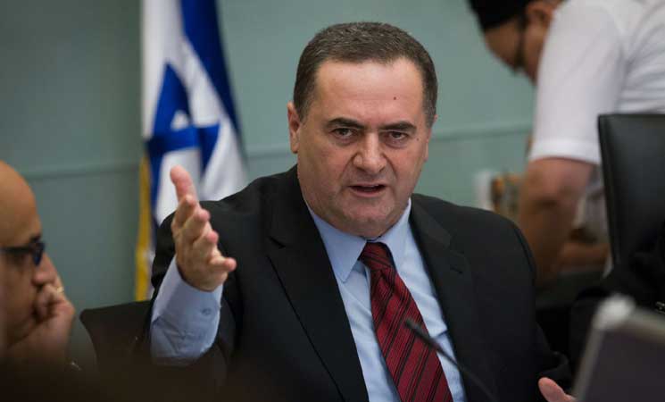 بعد ضربة جوية.. وزير إسرائيلي يحذر من شحنات الأسلحة لحزب الله