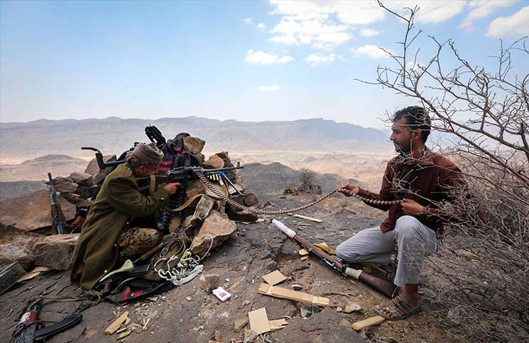 ﻿اليمن: بن دغر ينفي أي تغيير في حكومته والجيش يتقدم في الجبهات الغربية
