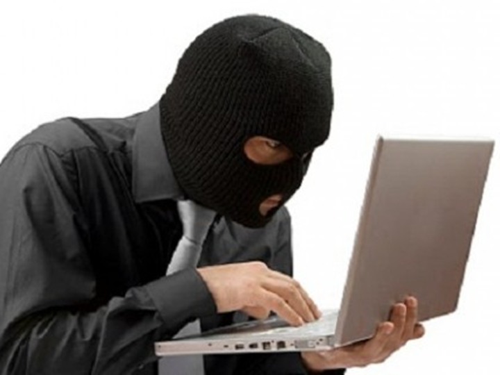 شرطة دبي تسجل 1800 "جريمة إلكترونية" العام الماضي