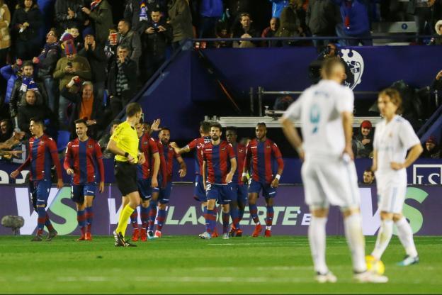ريال مدريد يواصل "ترنحه" في الليغا