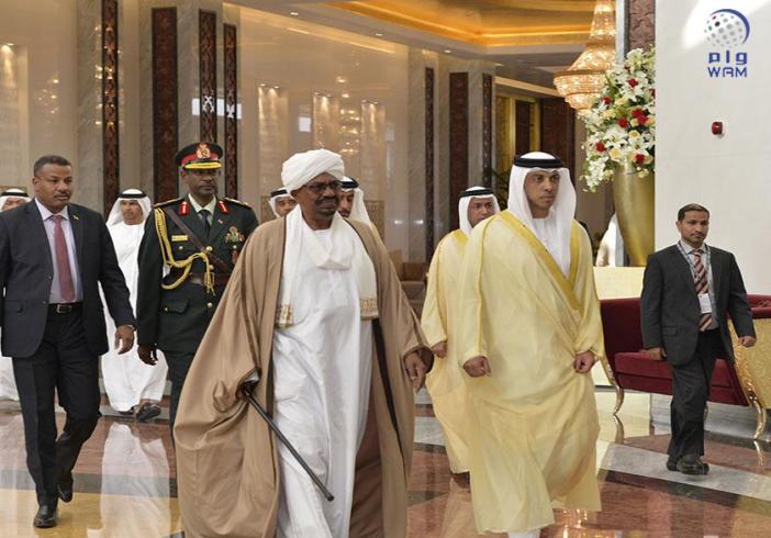 الرئيس السوداني يصل أبوظبي في زيارة تستغرق عدة أيام