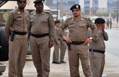 السعودية: مقتل مطلوب أمني بعد قتله والده وإصابته رجلي أمن