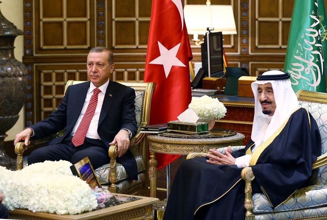 مباحثات بين الملك سلمان وأردوغان وأمير قطر بشأن سوريا