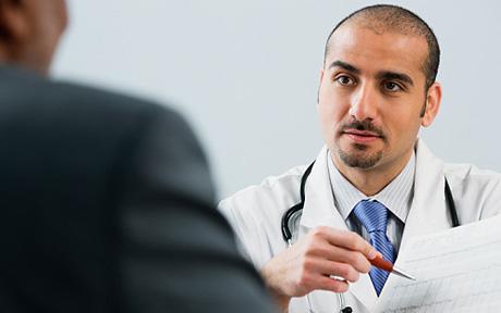 لماذا يخاف الرجال من مراجعة الأطباء؟