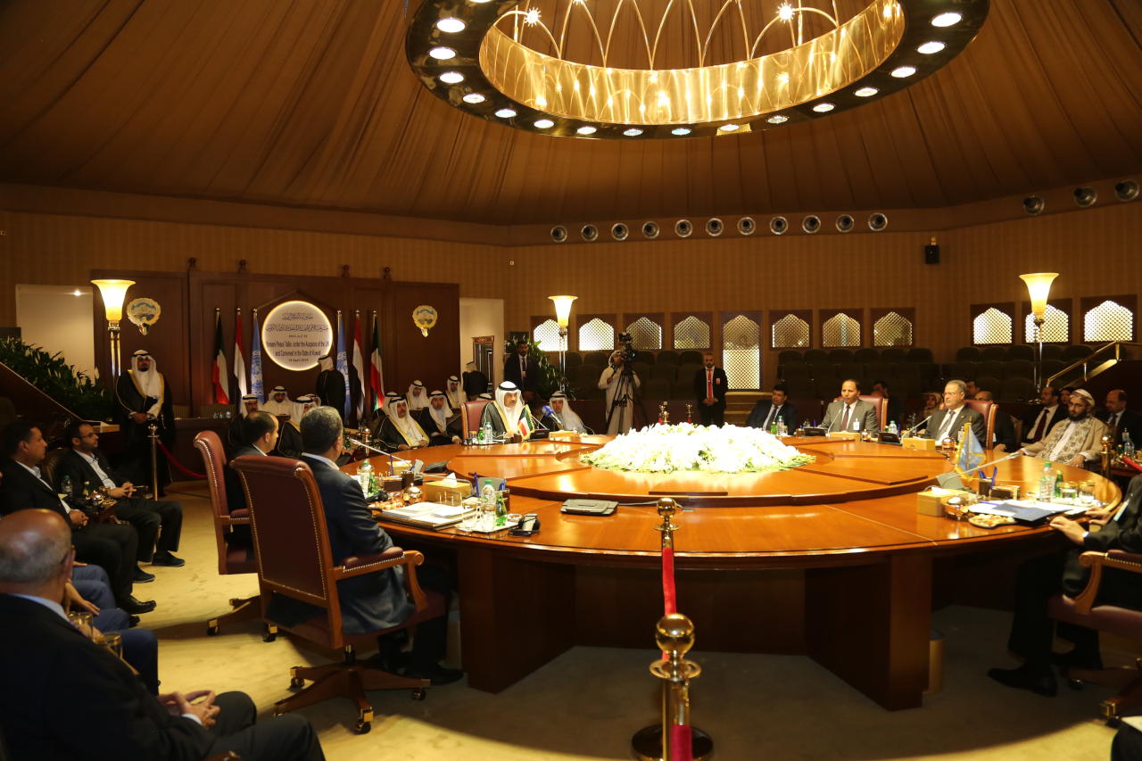 "الفرصة الأخيرة" و"أسبوعان" سقف مفاوضات الكويت مع الحوثيين