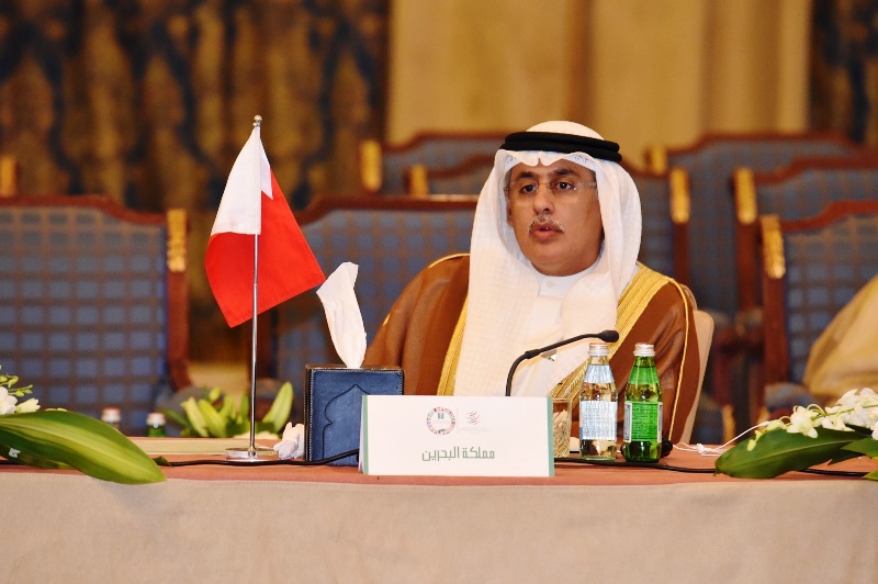 وزير الصناعة البحريني يقول الخلاف مع قطر لن يكون طويل الأمد