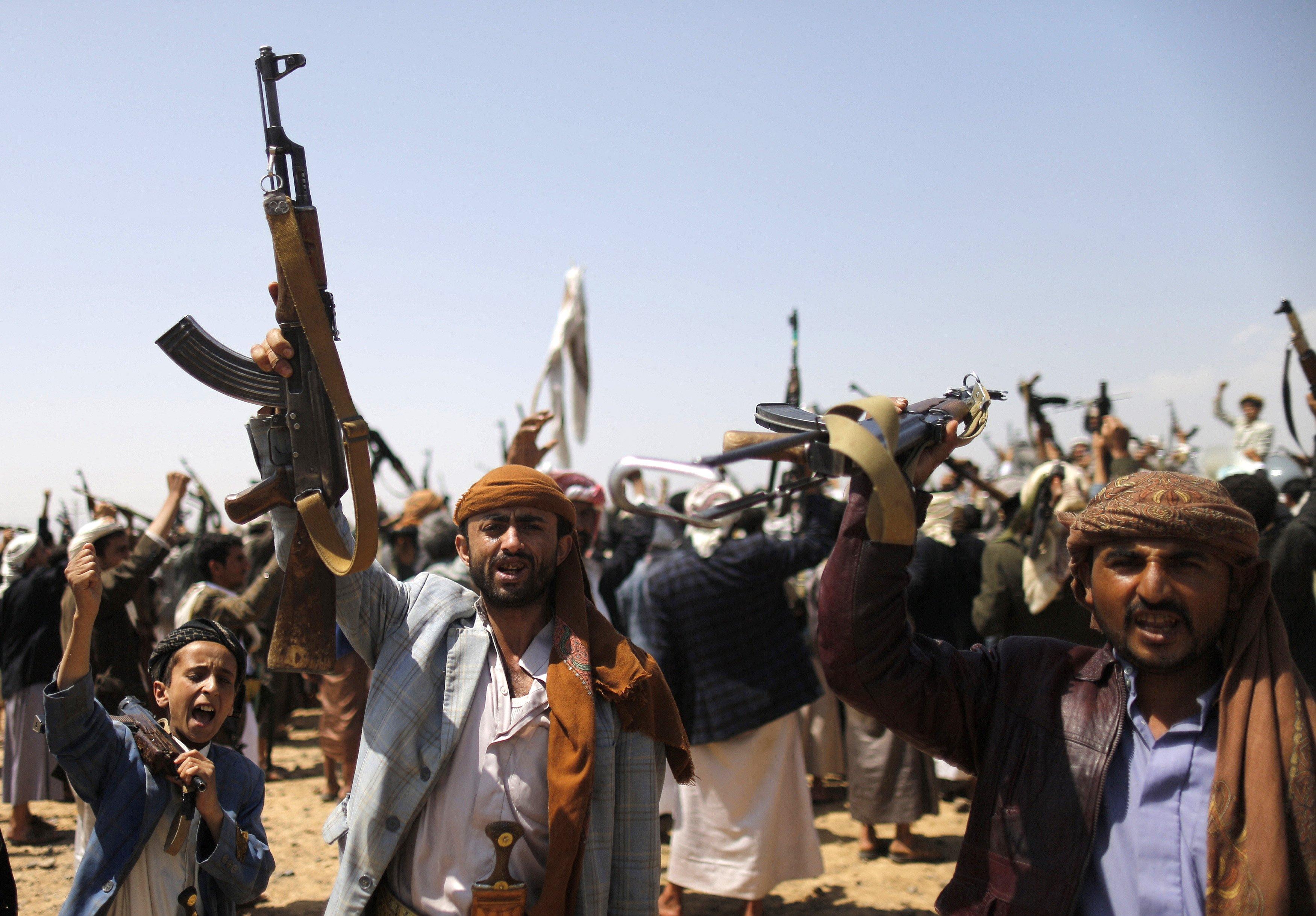 فورين بوليسي: الحوثيون يسعون لجر السعودية إلى حرب برية