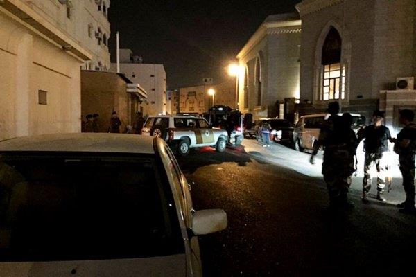 مداهمات أمنية في جدة والمدينة المنورة.. واعتقال إرهابيين (فيديو)