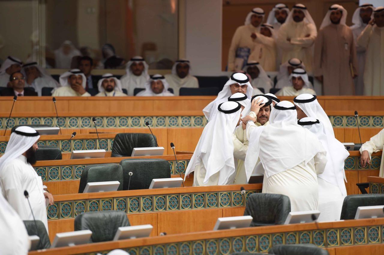 "أغلبية" المعارضة الكويتية تقرر المشاركة في الانتخابات