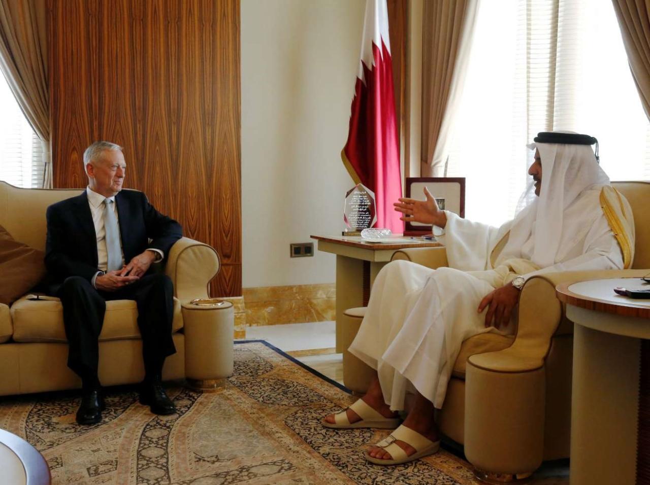 أمير قطر وماتيس يبحثان التعاون العسكري وأزمة الخليج