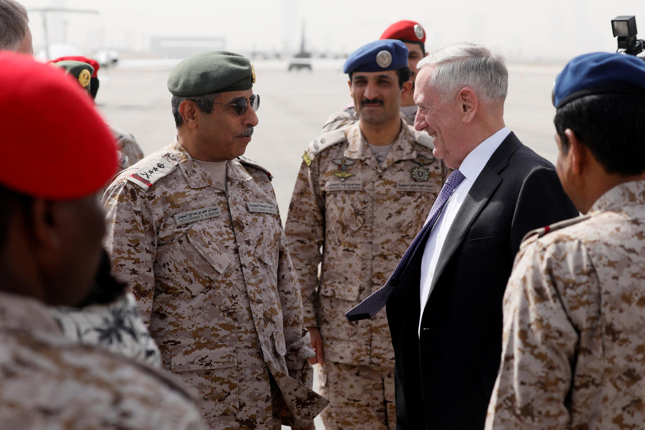 ماتيس يصل الرياض ويدعو لوقف هجمات الحوثيين على المملكة