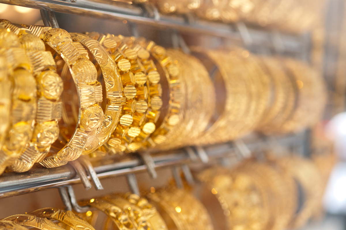 أكثر من 300 مليار درهم قيمة تجارة الإمارات من الذهب والمجوهرات