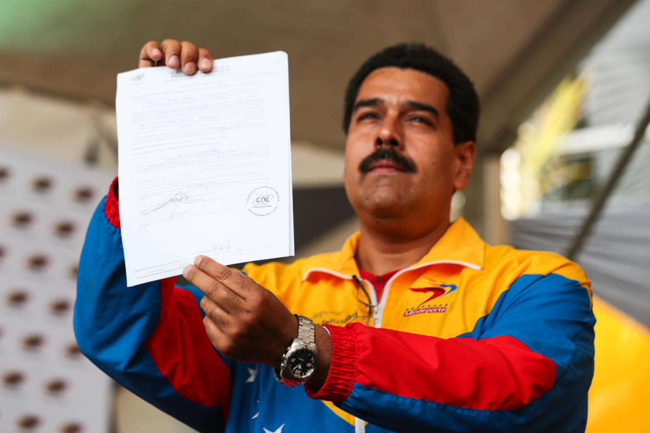 رئيس فنزويلا يتهم "CIA" بإعداد انقلاب على حكمه