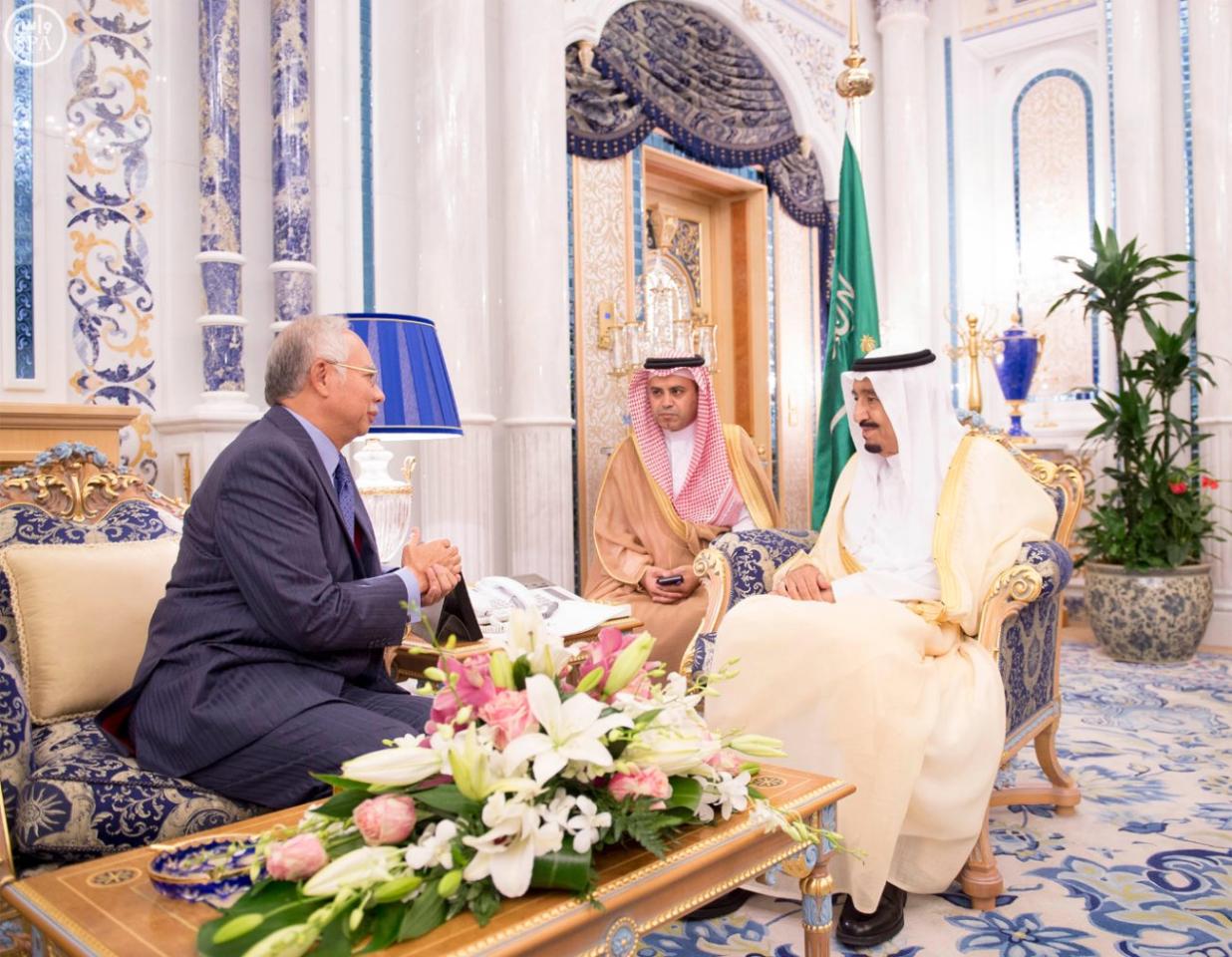 الملك سلمان يبحث مع رئيس وزراء ماليزيا اضطهاد مسلمي الروهينغا