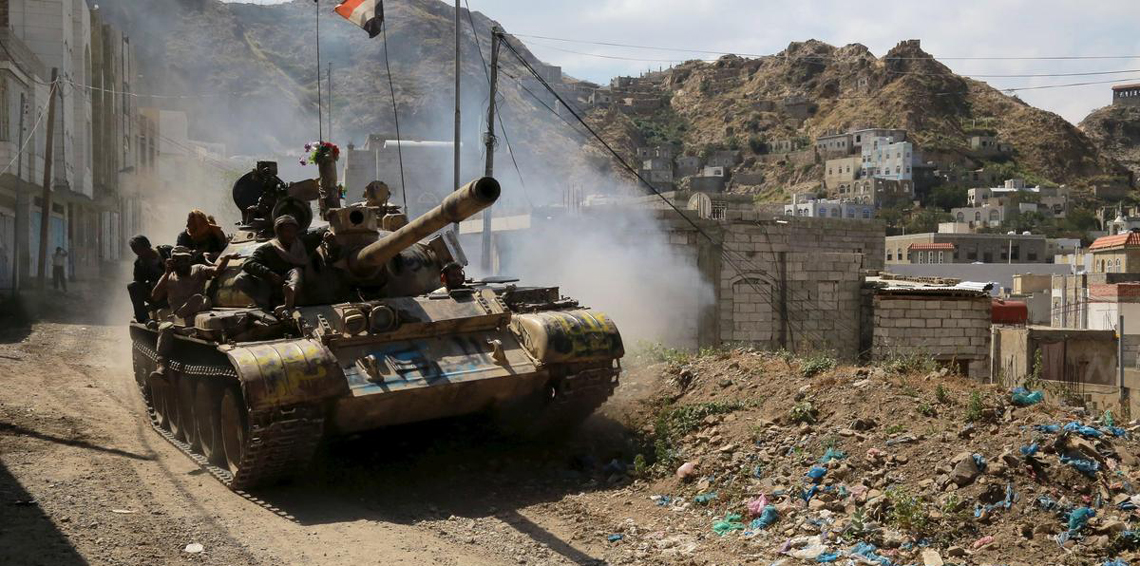مدير الاستخبارات الأمريكية: لا نهاية تلوح بالأفق للحرب في اليمن