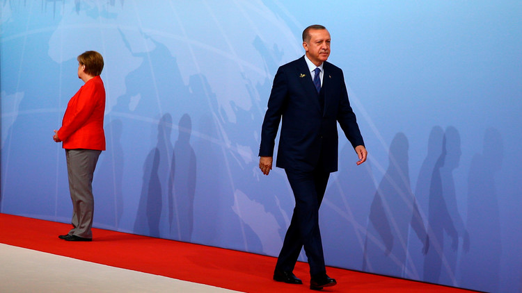 أردوغان يدعو مواطنيه في ألمانيا للتصويت ضد حزب ميركل