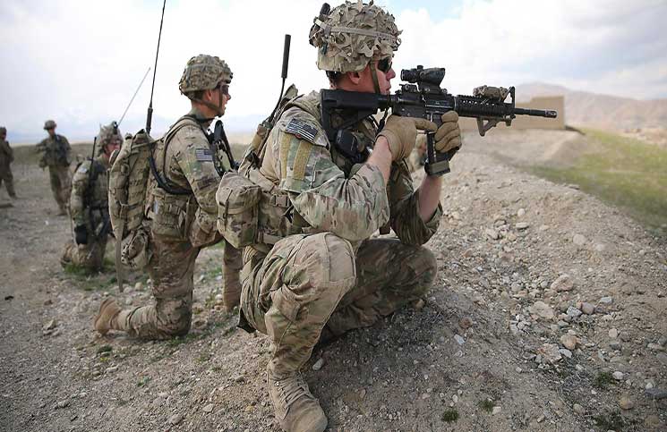 جنرال أمريكي يكشف سهوًا عدد جنود بلاده في سوريا