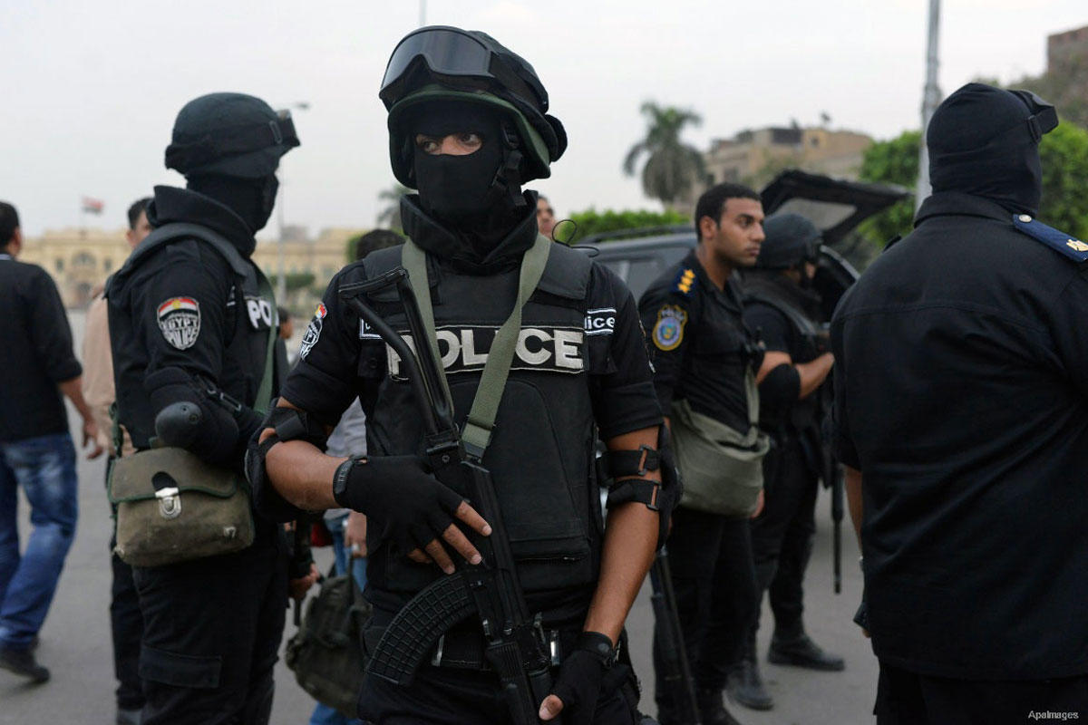 مقتل 5 من الشرطة المصرية بهجوم مسلّح غربي القاهرة