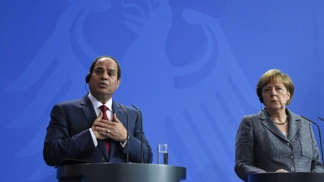 ميركل من القاهرة تطالب بإشراك قطر وتركيا بمحادثات ليبيا