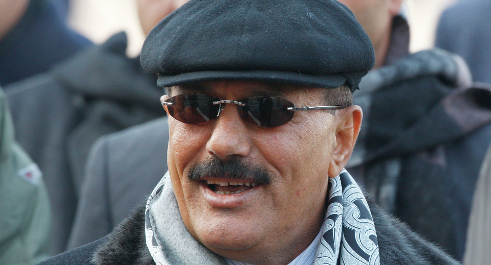 "صالح" يتهم السعودية برشوة الأنظمة ويعلن انسحاب المغرب من التحالف