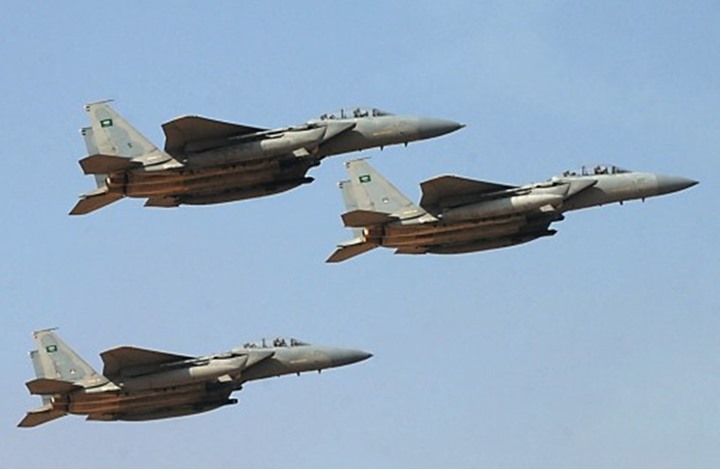 قوات التحالف تشن 6 غارات جوية على مواقع الحوثيين بصنعاء