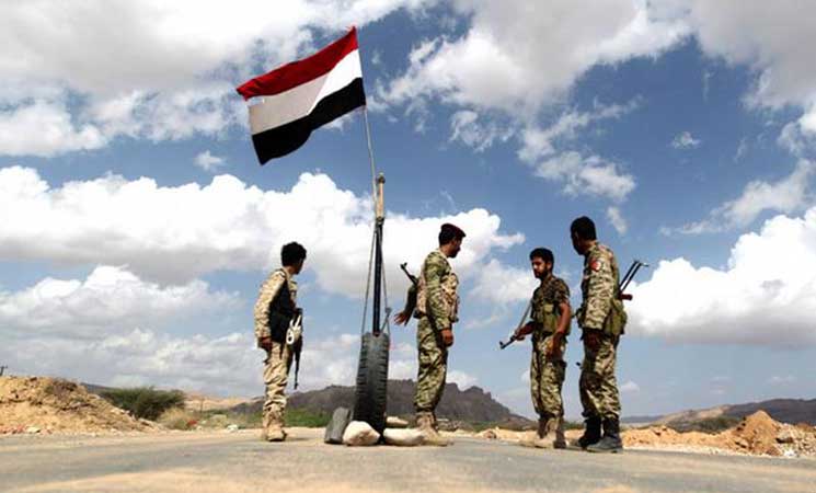 مقتل 15 جنديا يمنيا مدعومين إماراتيا بهجوم انتحاري في شبوة