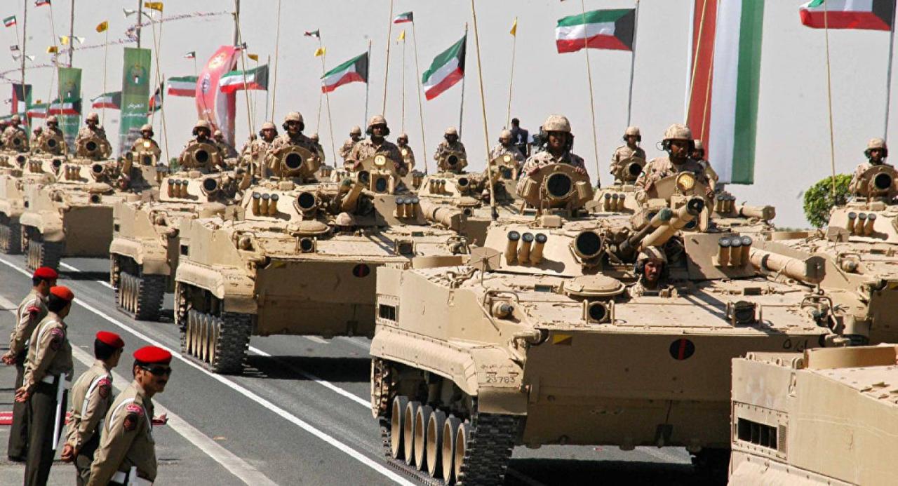 برلمان الكويت يوافق على قانون قبول الأجانب بالجيش
