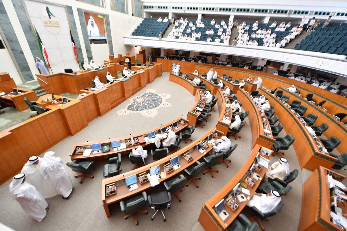 برلمان الكويت يفشل في طرح الثقة عن رئيس الوزراء