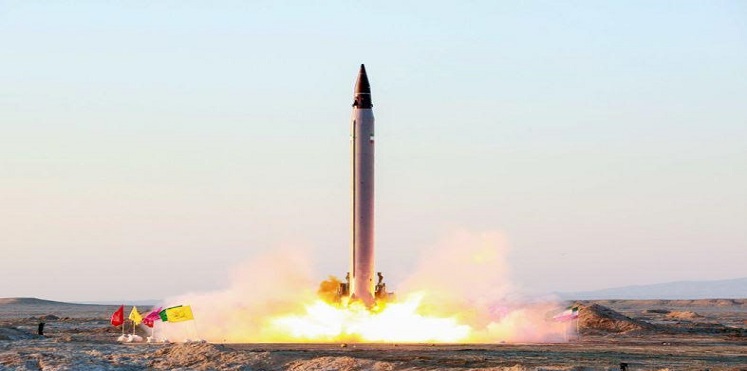 مسؤول أمريكي: إيران أجرت تجربة صاروخية جديدة فاشلة بشكل سري