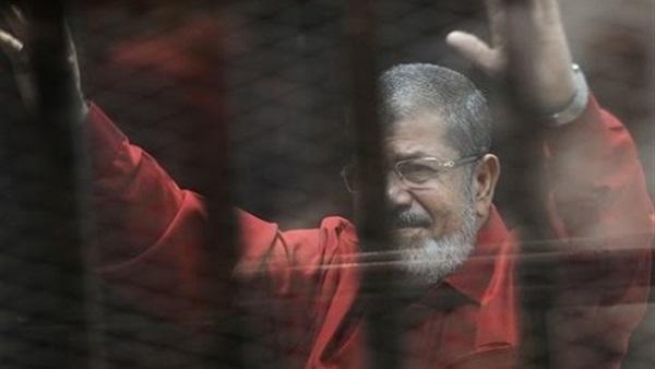 "سلم" الجزائرية تدعو الرئيس بوتفليقة التدخل لمنع إعدام مرسي