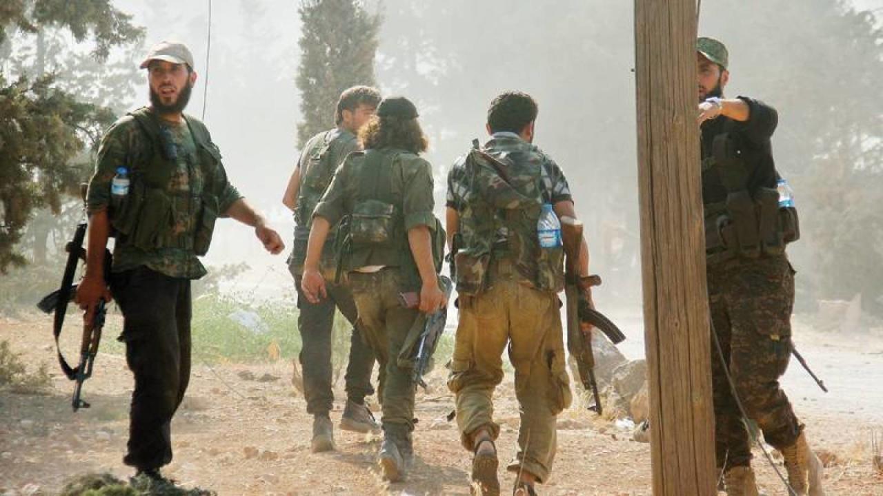 المعارضة السورية تأسر 15 جندياً من قوات الأسد في إدلب