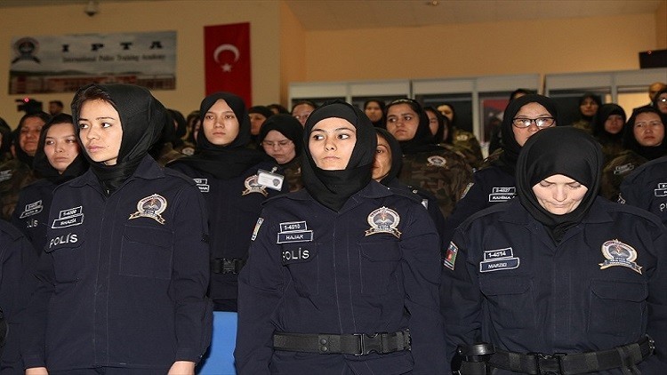 تركيا ترفع الحظر عن ارتداء الحجاب في صفوف الجيش