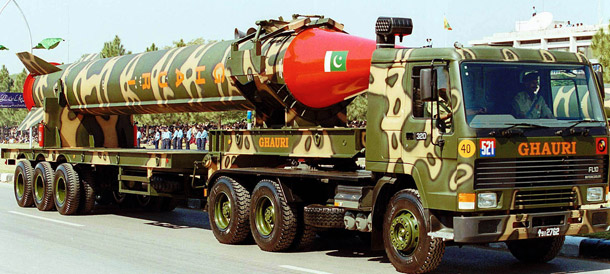 باكستان تنفي بيع أسلحة نووية للسعودية