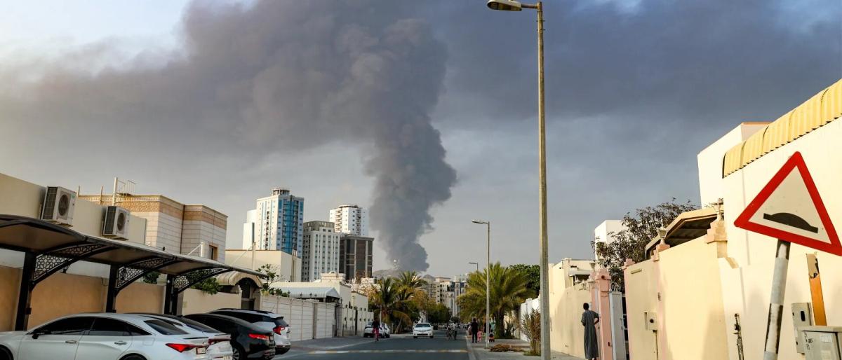 اعتراض هجمات جوية إيرانية على السعودية ومقتل عامل في استهداف منشأة حيوية بالكويت