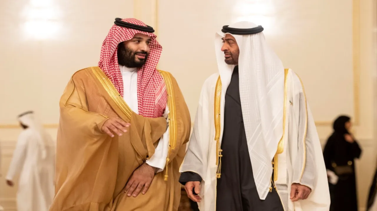 تنسيق مكثف بين الرياض وأبوظبي مع تصاعد مخاوف انهيار التهدئة الأميركية الإيرانية