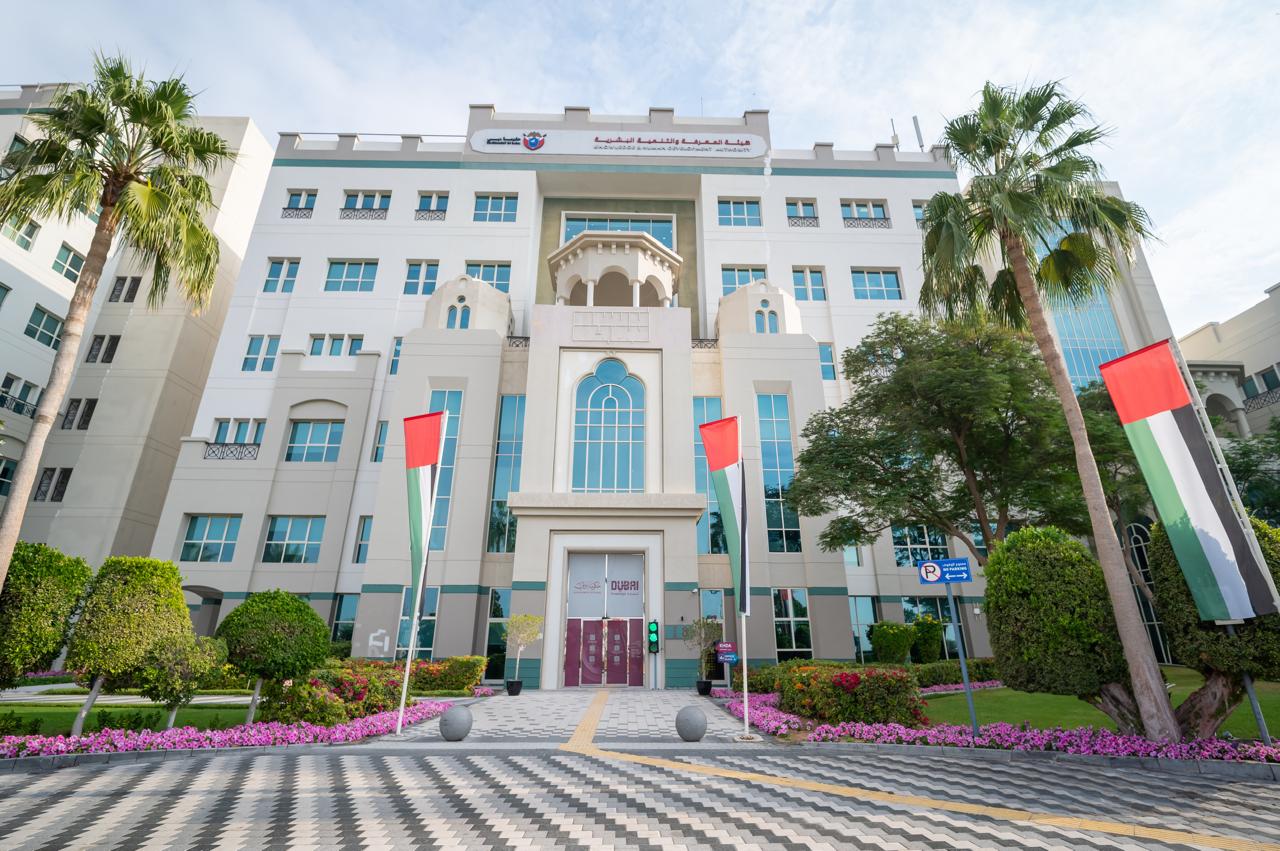 دبي: استمرار الدراسة عن بُعد في المدارس الخاصة حتى 3 أبريل