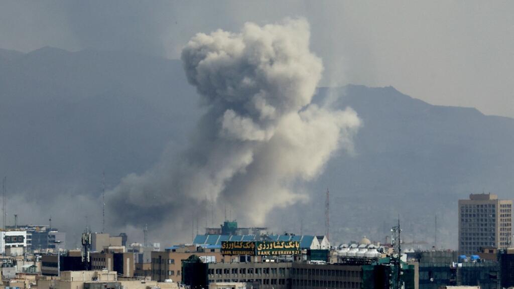 الاحتلال الإسرائيلي يشن غارات جديدة على طهران هي العاشرة منذ بداية الحرب