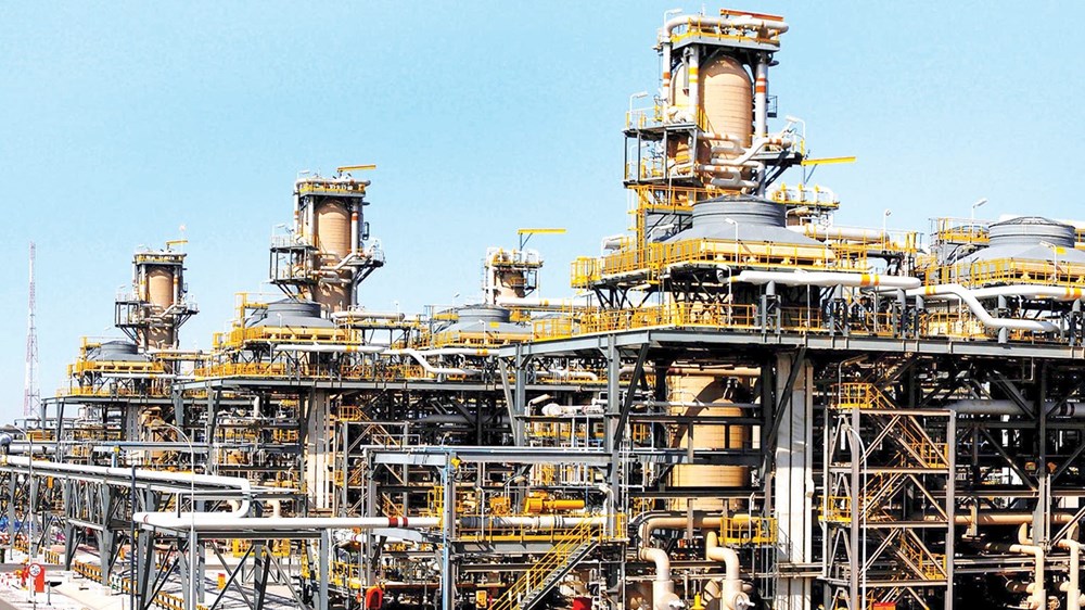 إيران تقصف حقل باب وحبشان في أبوظبي