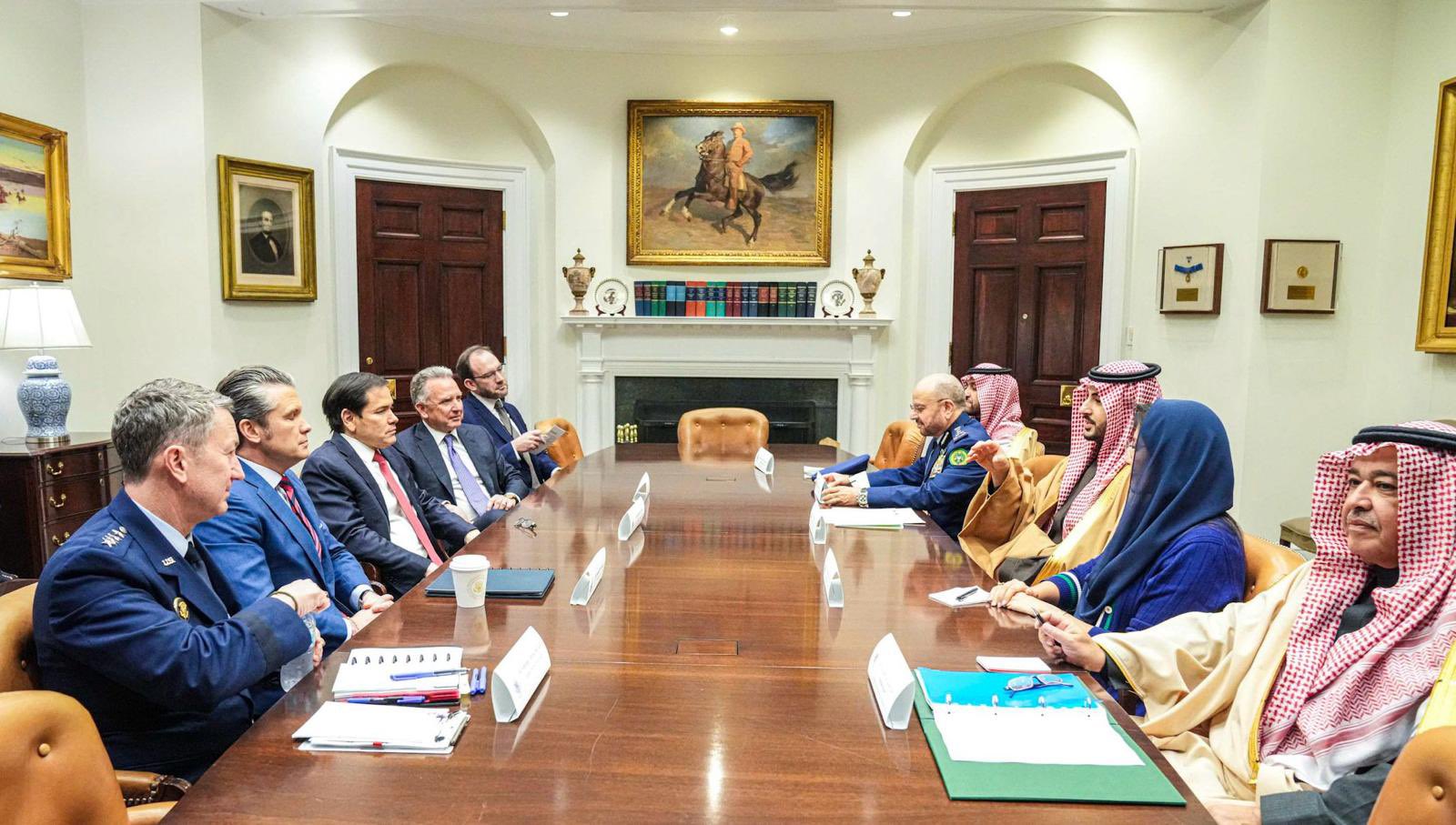 وزير الدفاع السعودي يقود تحركًا دبلوماسيًا مكثفًا لاحتواء مواجهة أميركية-إيرانية