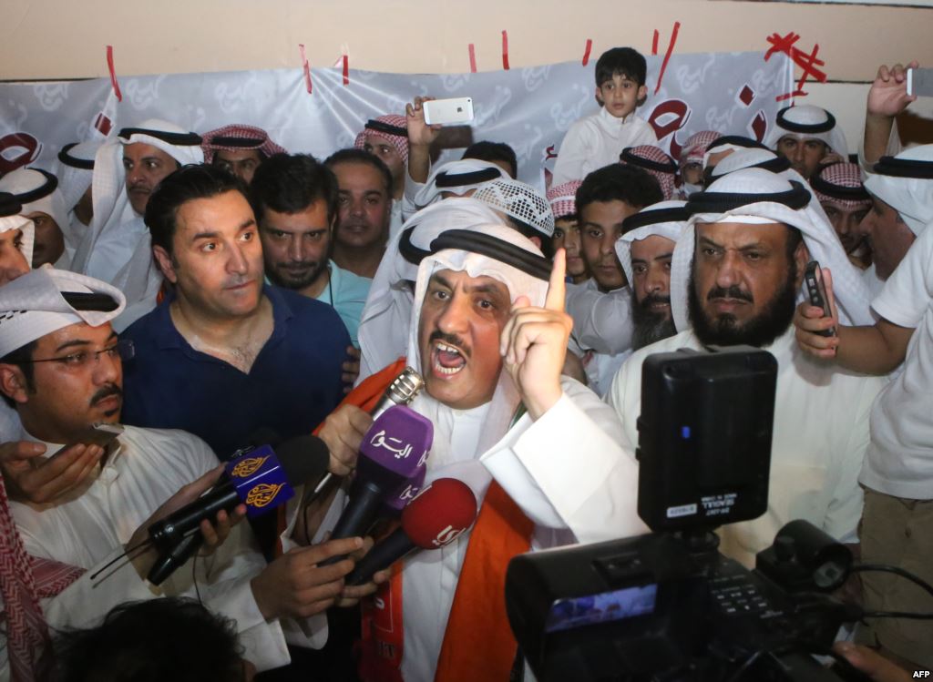 التوصيات الأمنية بسحب جنسيات كويتيين تثير انزعاج الشارع 