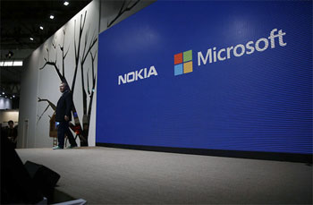 مايكروسوفت تستحوذ على نوكيا رسميا 