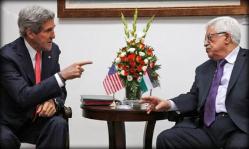 كيري يبحث مع عباس هاتفيًا آفاق عملية السلام