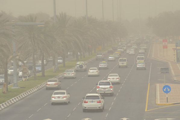 الأرصاد تنفي تعرض الدولة لإعصار وعاصفة رعدية