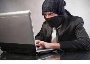 "تنظيمات متطرفة" تخترق قاعدة بيانات رجال الأمن السعوديين