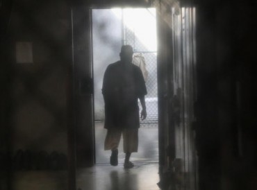 تأجيل ترحيل سعودي من سجن غوانتانامو إلى موعد غير محدد